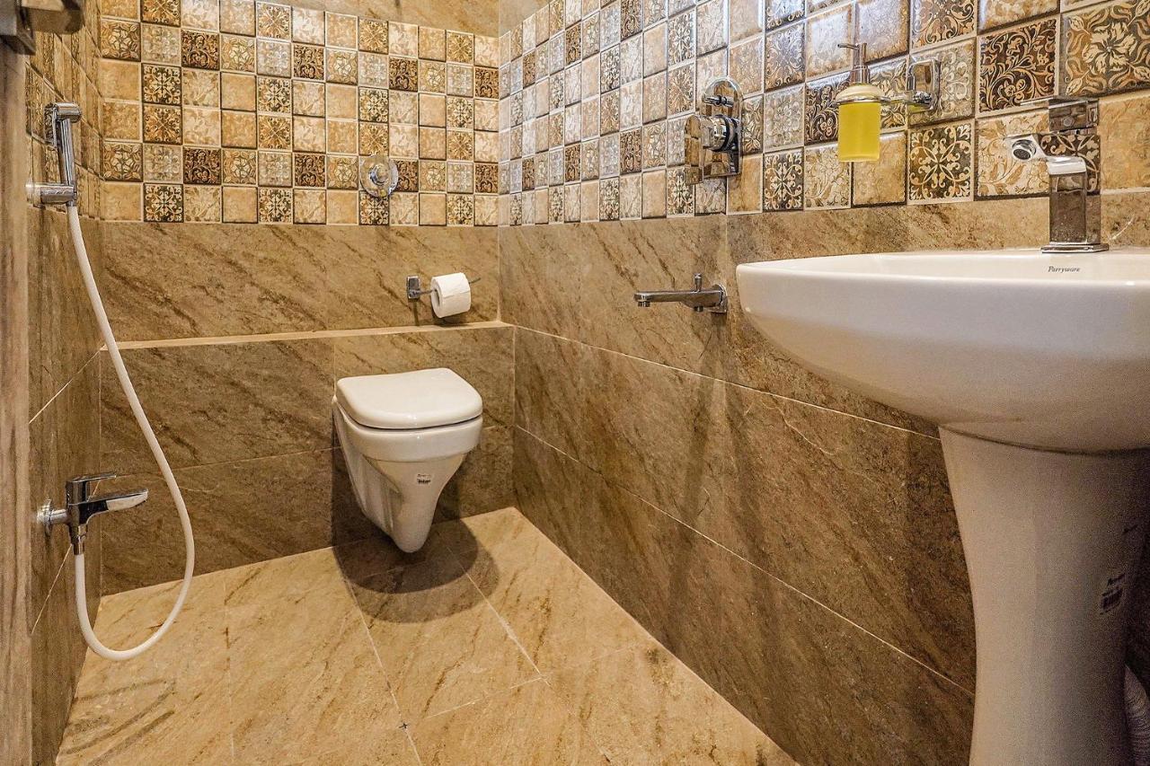 Hotel Fabhotel Quest - Nr Quest Mall Kolkata
